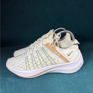 Size 7 - Women’s Nike Expx4 multicolor shoes